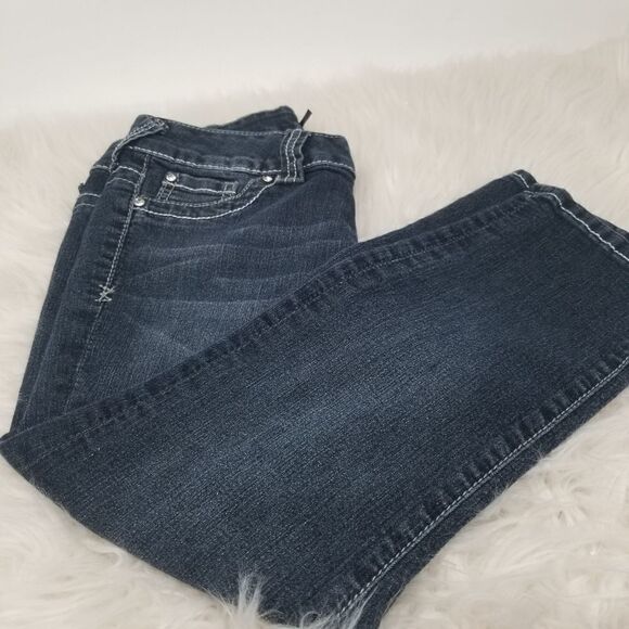 Maurices Blingy Pocket Cropped Jeans. Size Small. - Picture 10 of 15